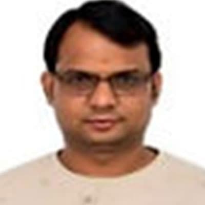 Dr. Navneet Kumar